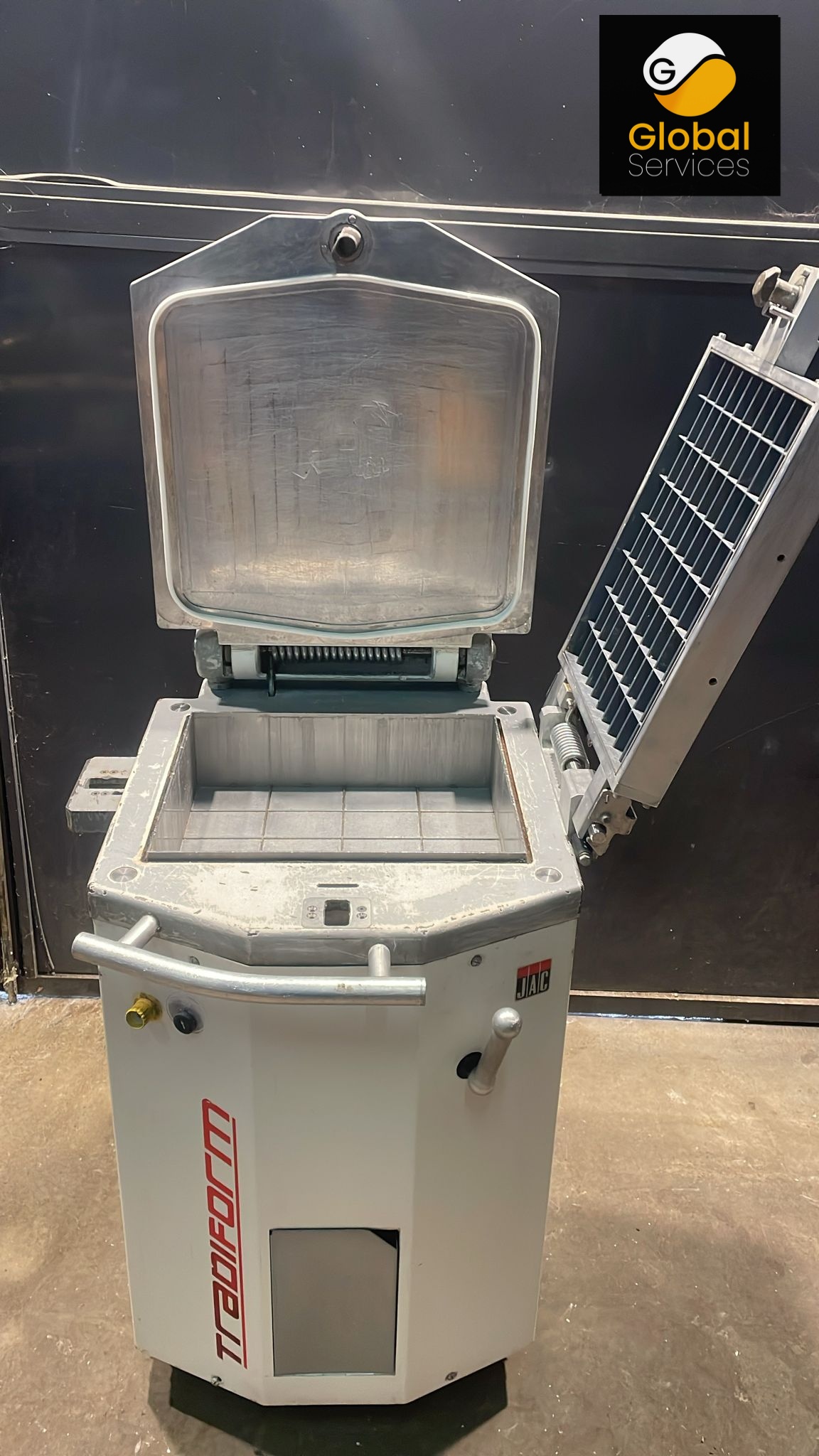 WhatsApp Image 2025-03-03 at 13.56.03