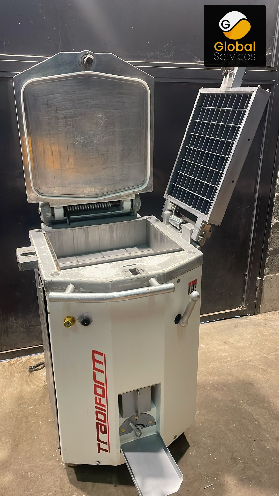 WhatsApp Image 2025-03-03 at 13.56.21